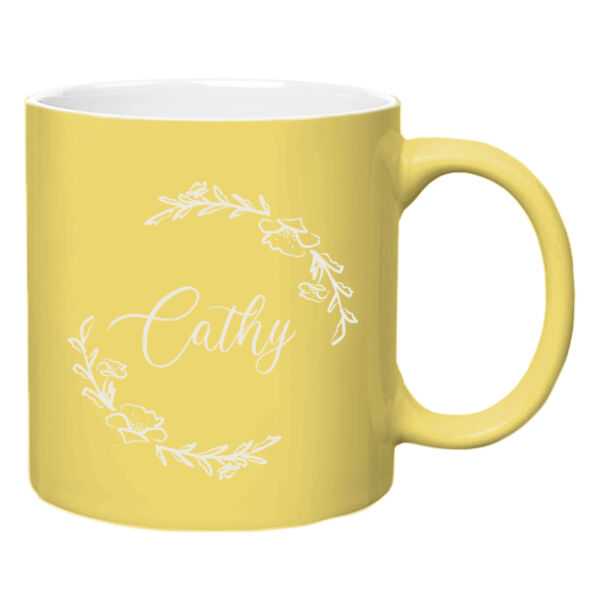 Etched Floral Wreath Personalized Name Mug Thumbnail